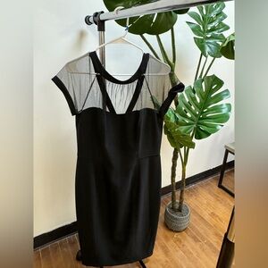 🟡 Maggy London Black Dress